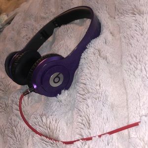Purple on ear beats head phones! Works great! No problems